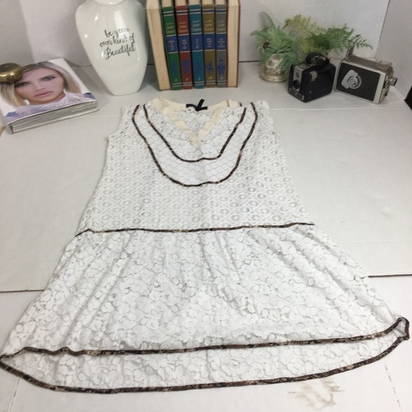 BCBGMAXAZRIA Lace Dress - Picture 1 of 9